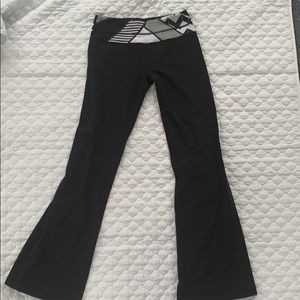 Lululemon Athletica Flare Leg Workout Pants